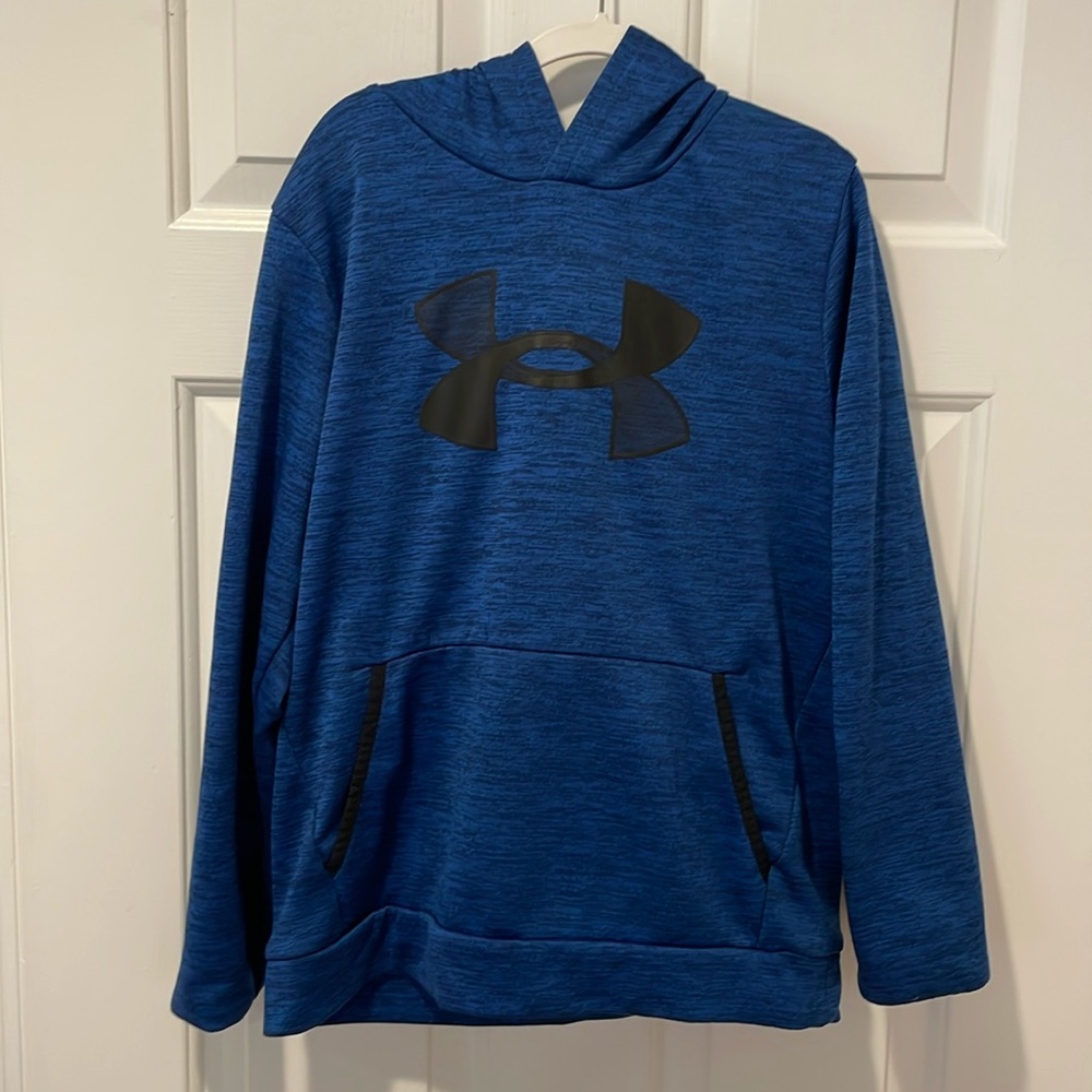 Boys blue and black under armour sweatshirt size large. Fleece inside.